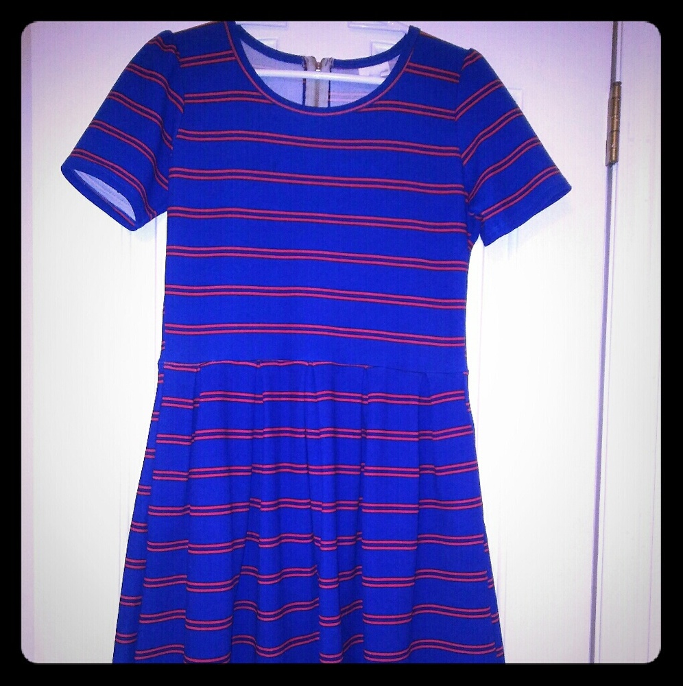 Lularoe Amelia size Medium/Large